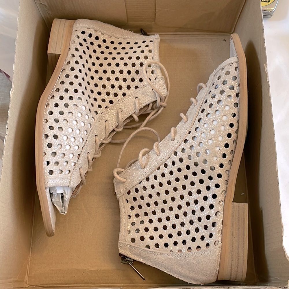 MUSSE & CLOUD SHIMMERY CUTOUT SHOOTIES. NEW - Picture 8 of 10